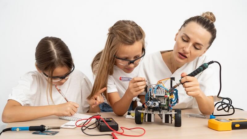Equipping trainers with essential skills for effective STEM education